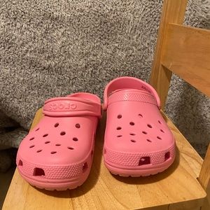pink crocs